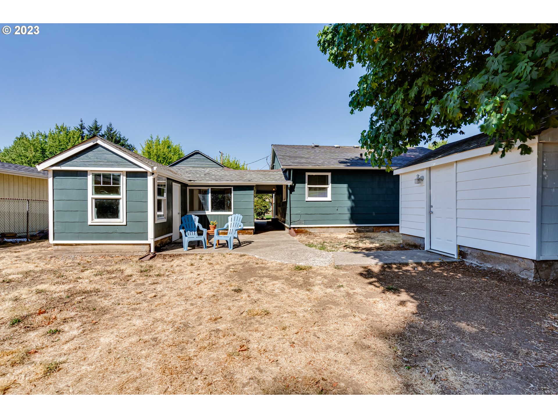 375 South 51st Place Springfield, OR 97478 - Photo 24 of 31 a front view of a house with a yard