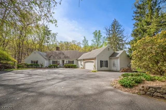 $1,595,000 | 50 Hidden Valley Road, Far Hills, NJ 07931