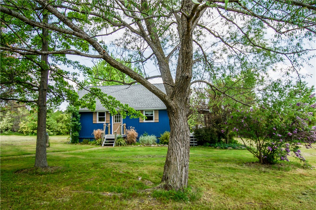 3180 Pine View Drive Jerusalem, NY 14527 - Photo 2 of 31