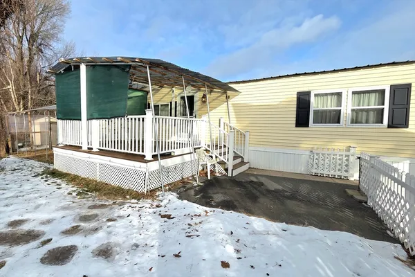 $119,900 | 229 Miller Street, Unit E6, Ludlow, MA 01056