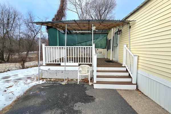 $119,900 | 229 Miller Street, Unit E6, Ludlow, MA 01056