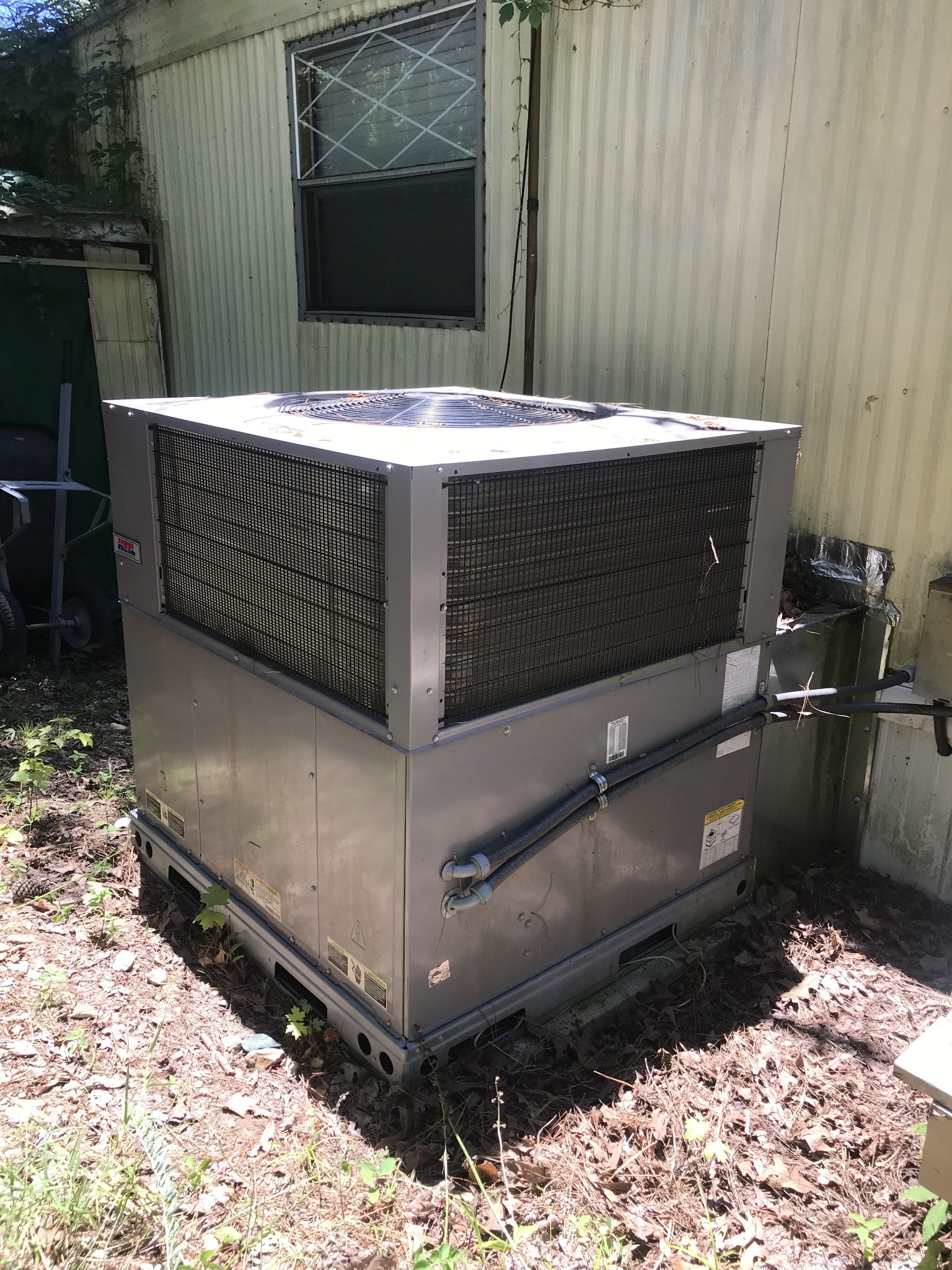 9026 Greenbriar Road Waverly, TN 37185 - Photo 7 of 19 a view of backyard with wooden fence