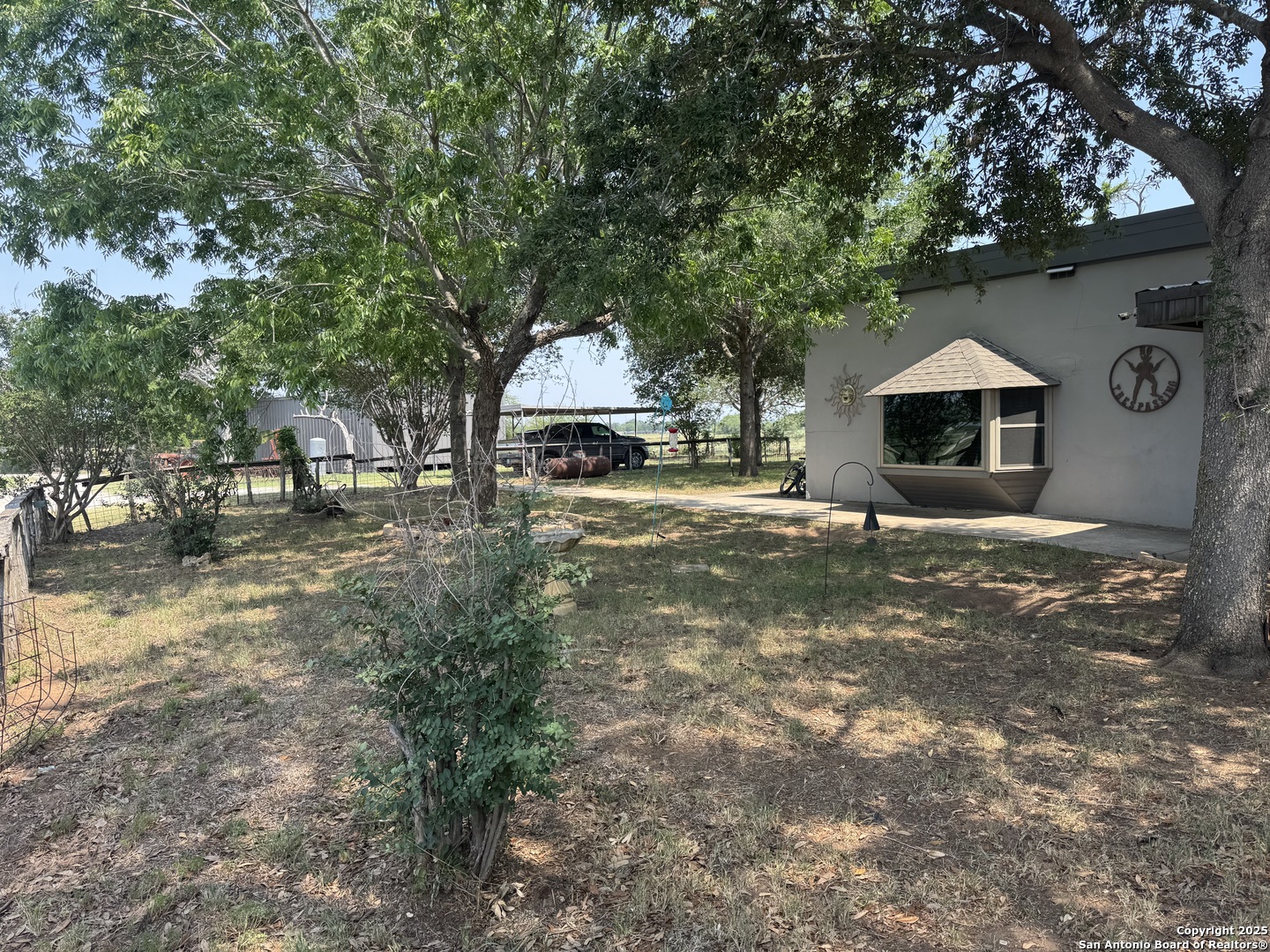 7084 Richter Road Elmendorf, TX 78112 - Photo 13 of 59