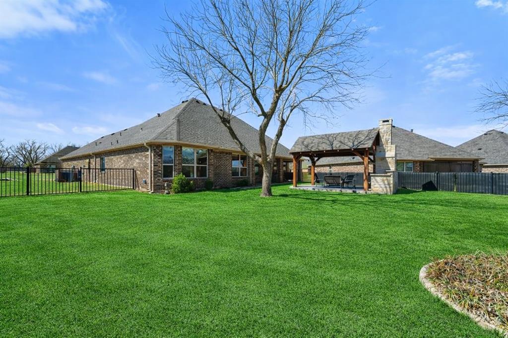 6301 Weatherby Road Granbury, TX 76049 - Photo 10 of 40