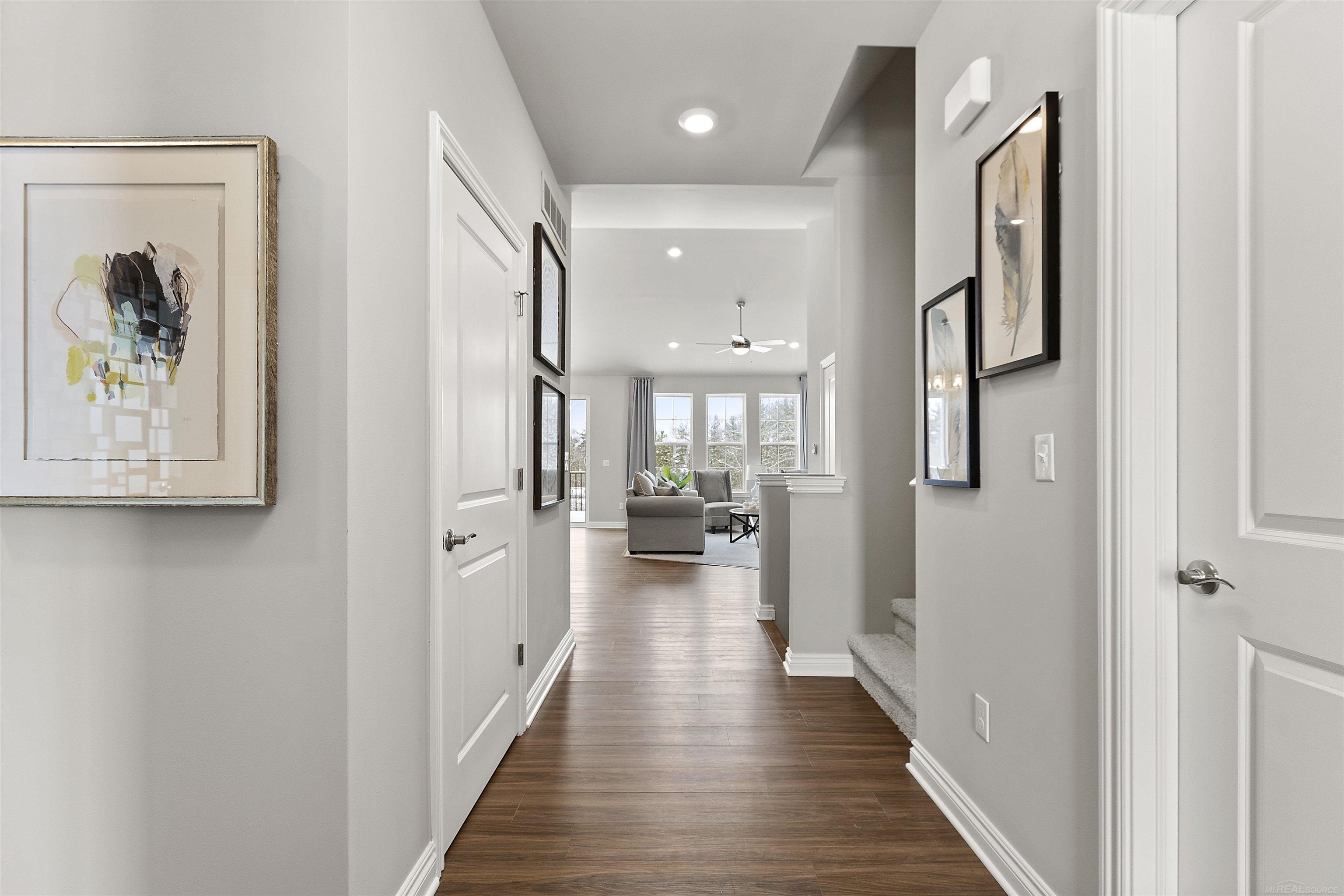 9905 Crossover Trail Howell, MI 48855 - Photo 4 of 19 Foyer