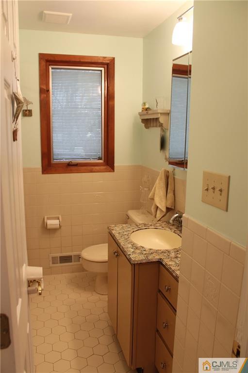 19 Piersoll Road Old Bridge, NJ 08857 - Photo 14 of 25 Gallery Image 14
