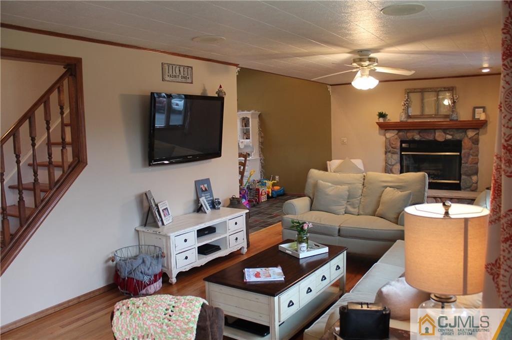 19 Piersoll Road Old Bridge, NJ 08857 - Photo 4 of 25 Gallery Image 4