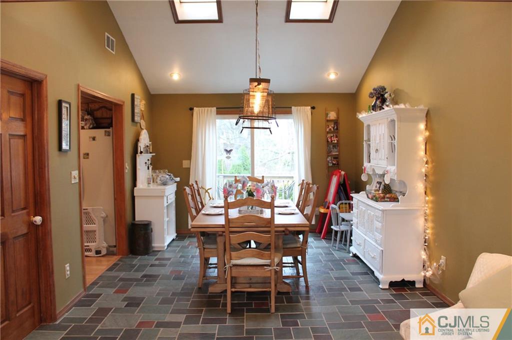 19 Piersoll Road Old Bridge, NJ 08857 - Photo 7 of 25 Gallery Image 7