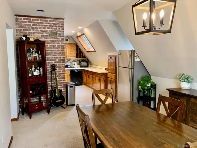 $2,600 | 1 Library Road, Tuxedo Park, NY 10987