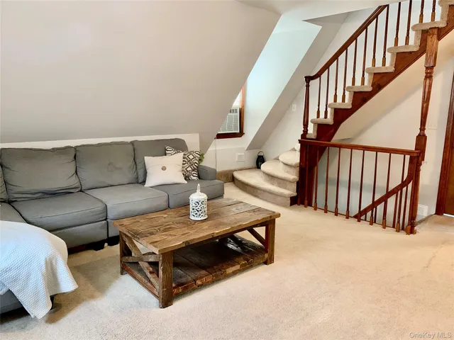 $2,600 | 1 Library Road, Tuxedo Park, NY 10987