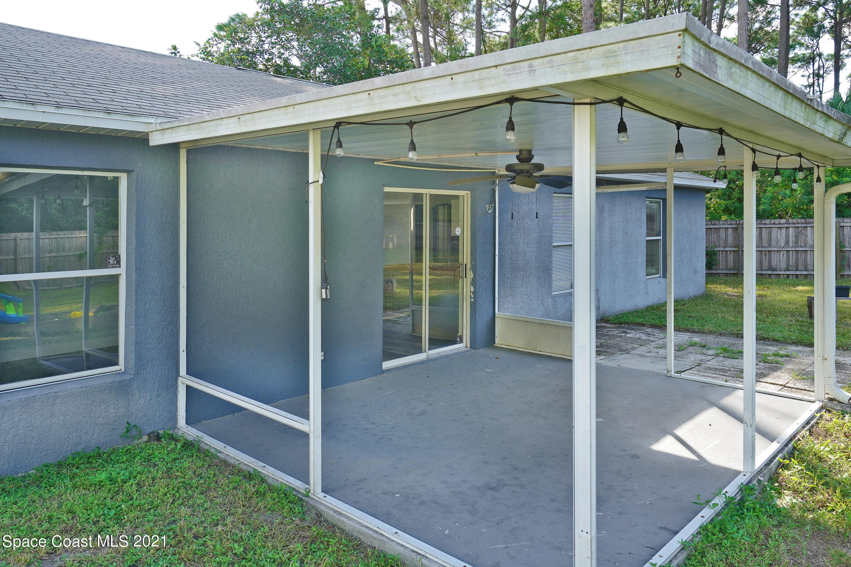 905 Macco Road Cocoa, FL 32927 - Photo 17 of 27 a view of outdoor space and yard