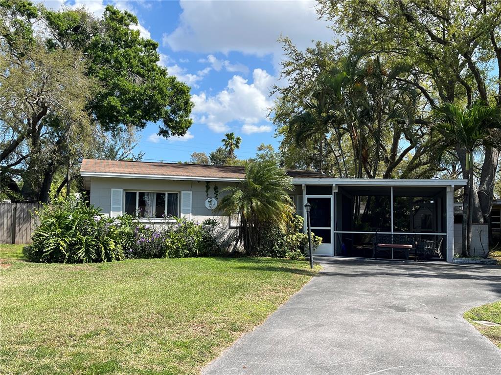 10627 105th Street Largo, FL 33773 - Photo 1 of 18