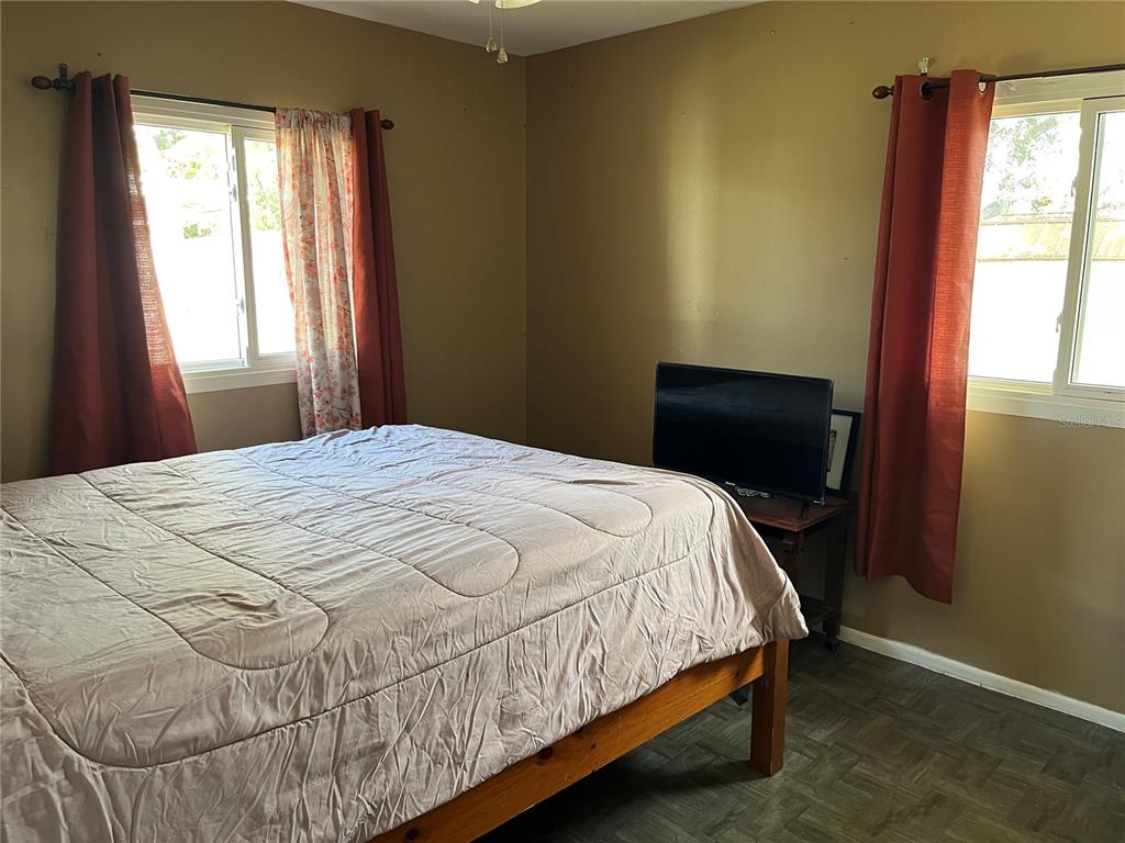 10627 105th Street Largo, FL 33773 - Photo 11 of 18