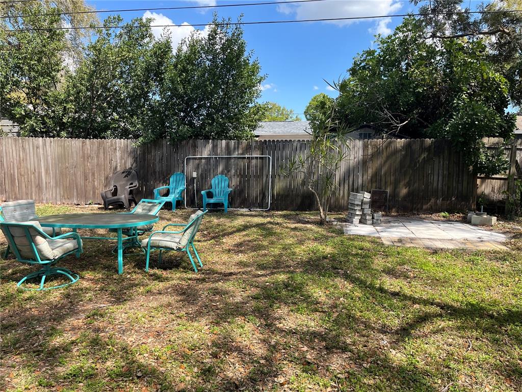 10627 105th Street Largo, FL 33773 - Photo 12 of 18