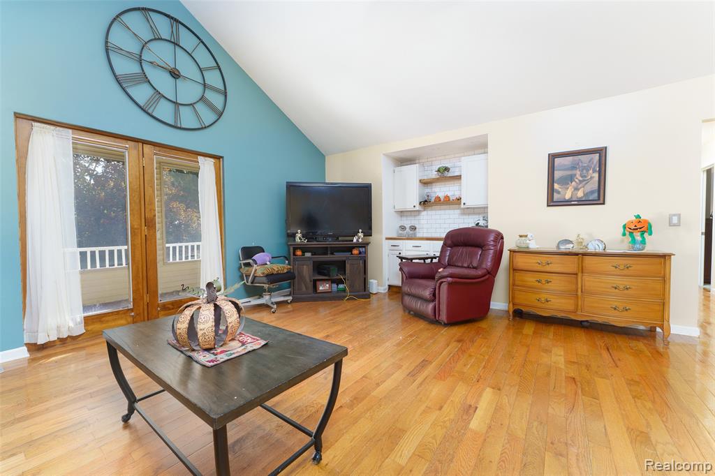 680 South Hacker Road Brighton, MI 48114 - Photo 7 of 32