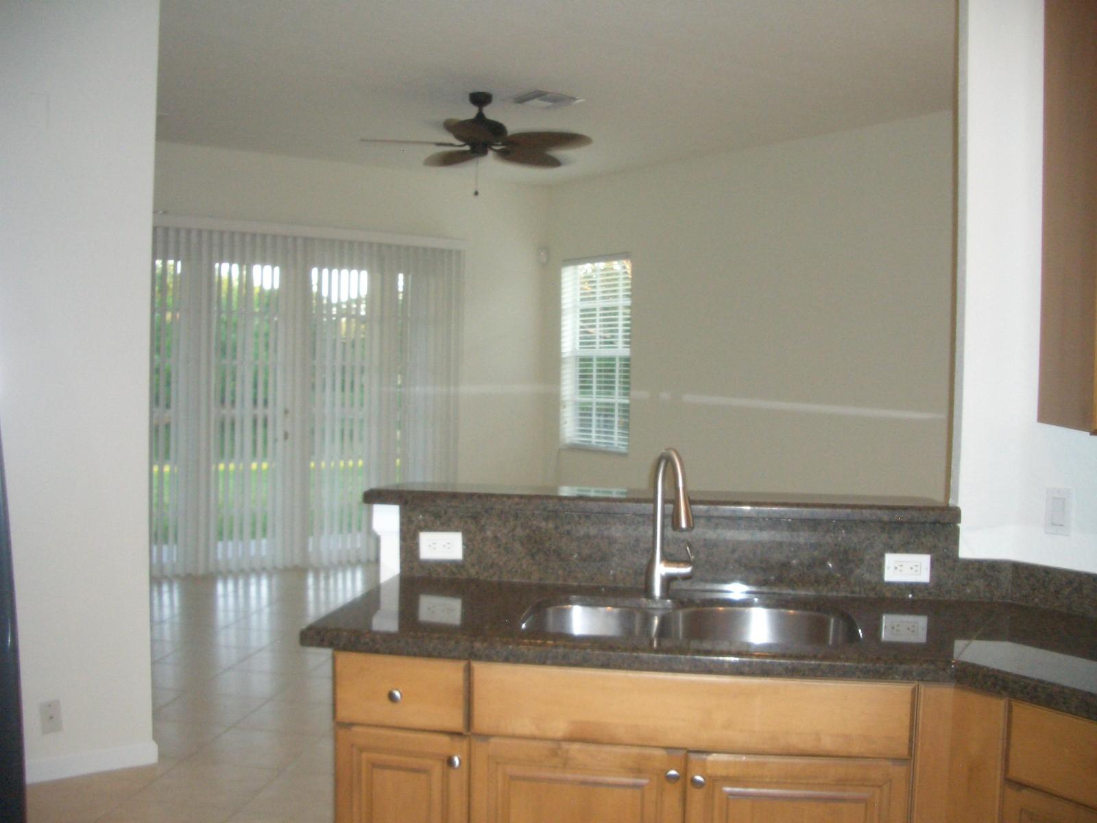 182 Via Catalunha Jupiter, FL 33458 - Photo 12 of 39 CIMG6249
