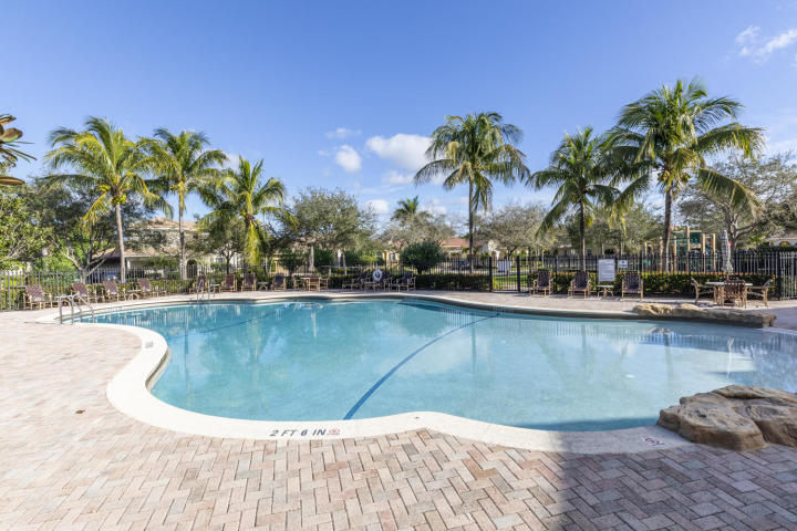 182 Via Catalunha Jupiter, FL 33458 - Photo 37 of 39 20191206182135860245000000-o