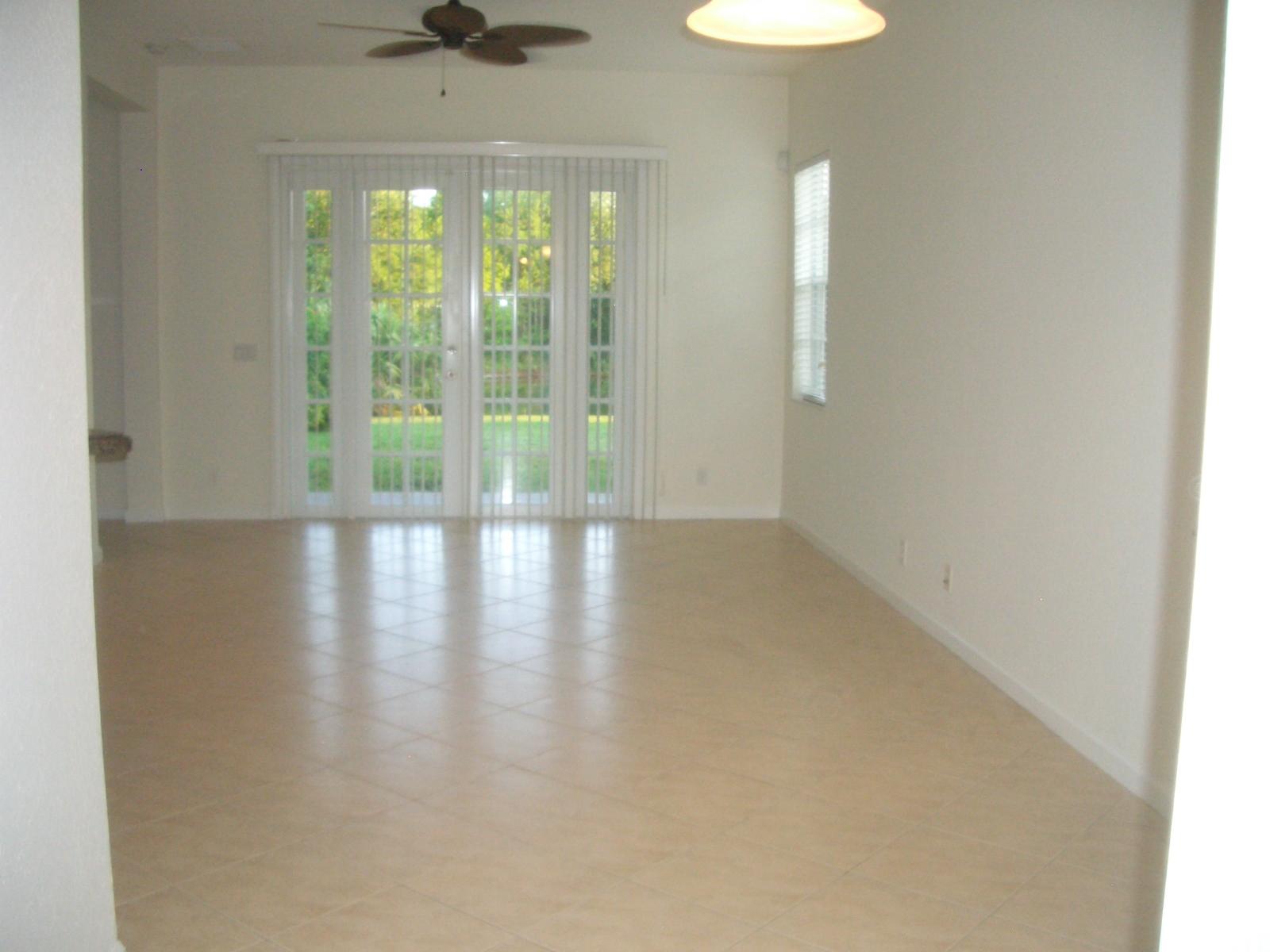 182 Via Catalunha Jupiter, FL 33458 - Photo 6 of 39 CIMG6243