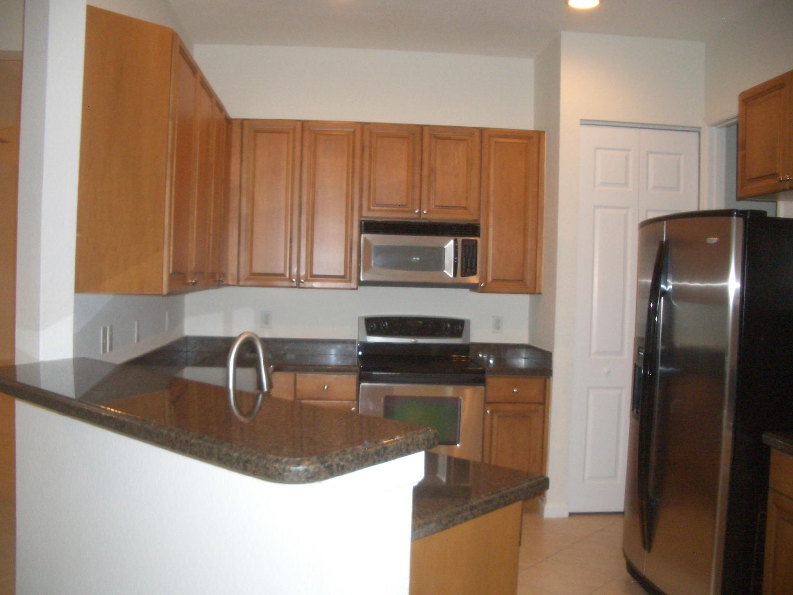 182 Via Catalunha Jupiter, FL 33458 - Photo 10 of 39 CIMG6247