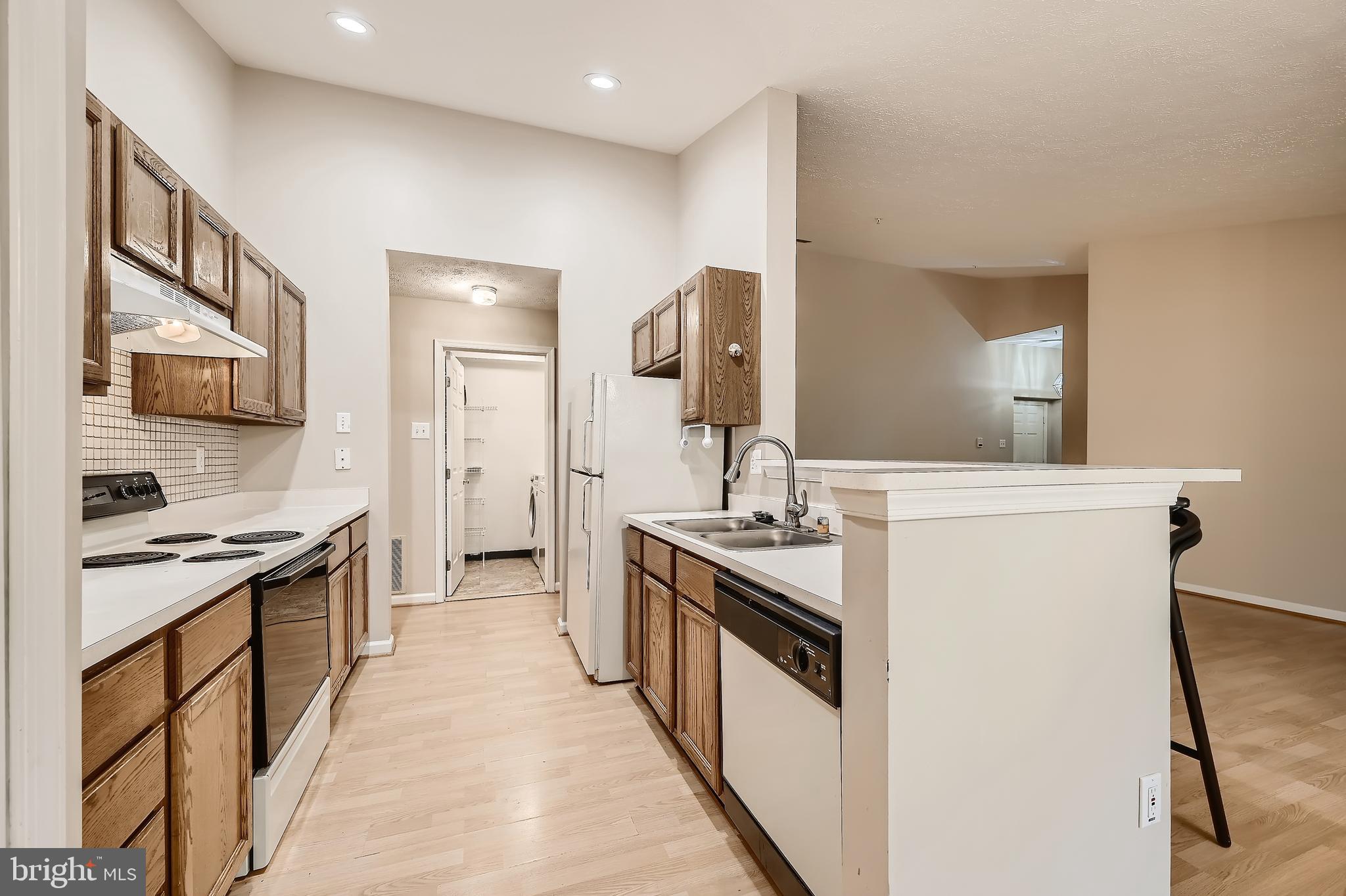 7906 Valley Manor Road, Unit 303 Owings Mills, MD 21117 - Photo 11 of 27