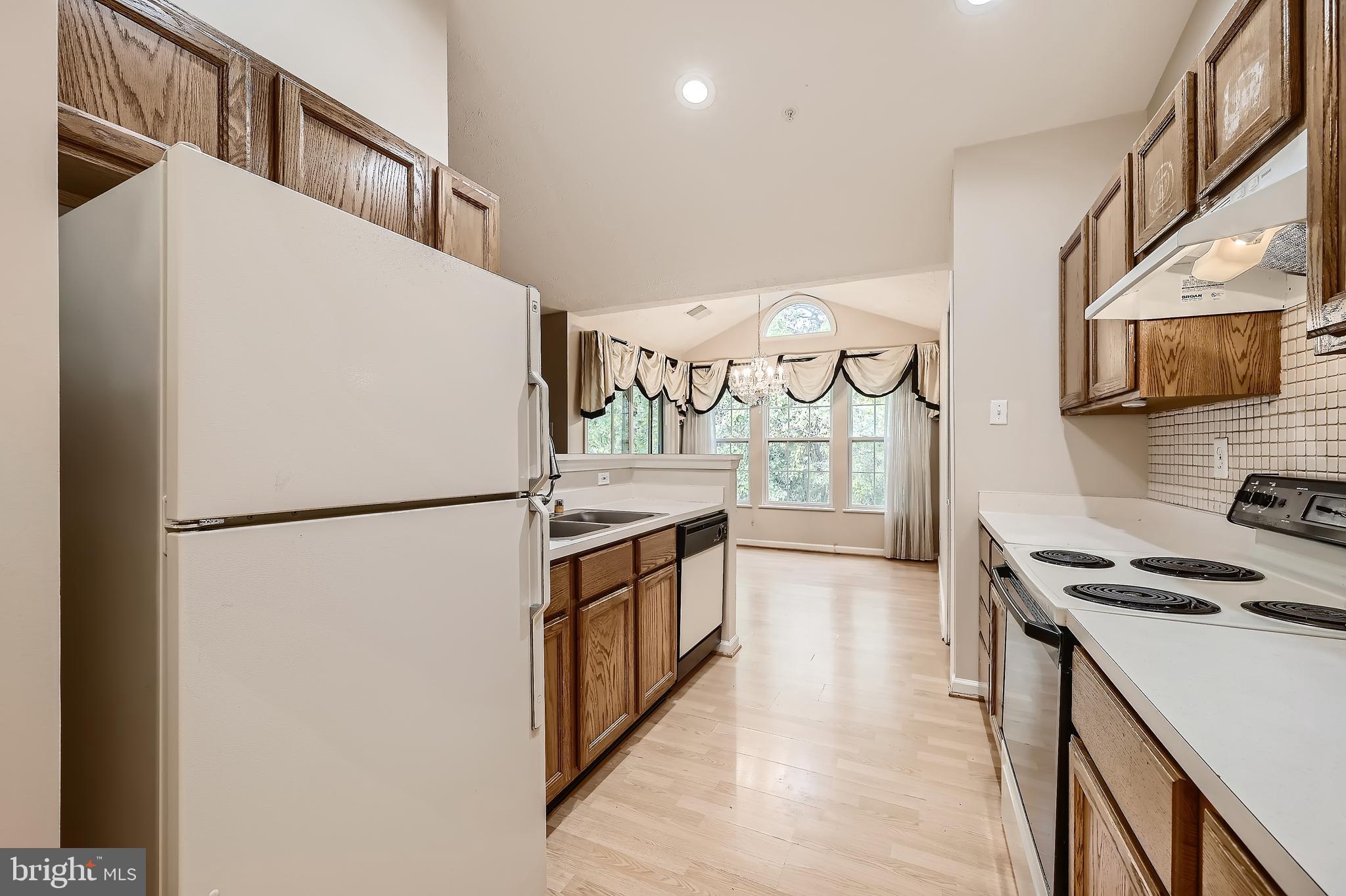 7906 Valley Manor Road, Unit 303 Owings Mills, MD 21117 - Photo 8 of 27