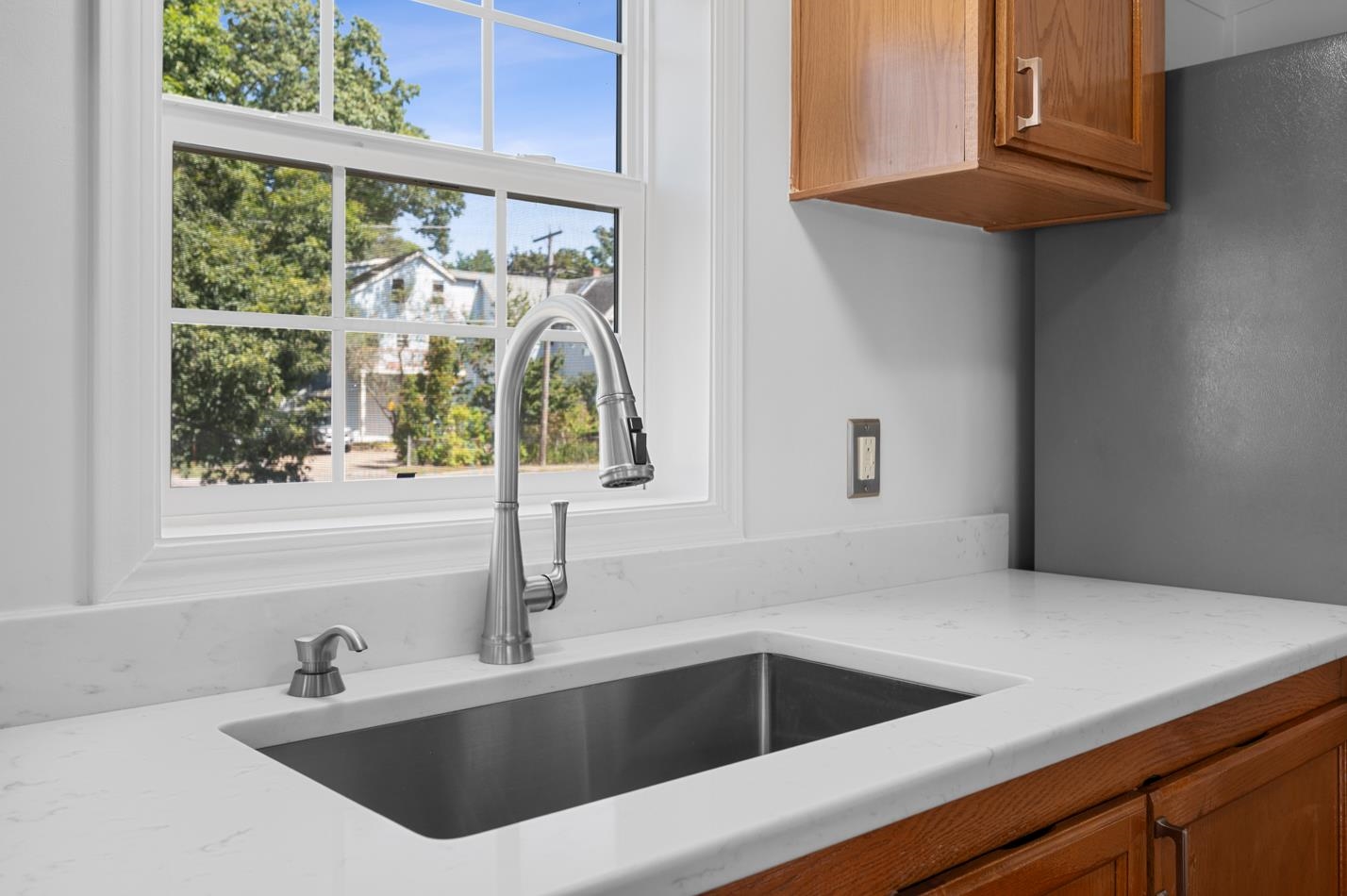 20 Railroad Avenue Seabrook, NH 03874 - Photo 12 of 38