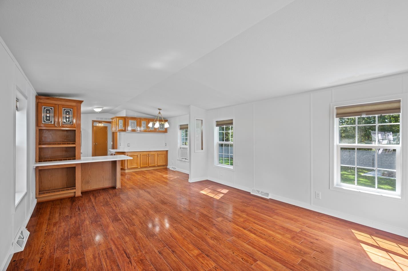 20 Railroad Avenue Seabrook, NH 03874 - Photo 18 of 38