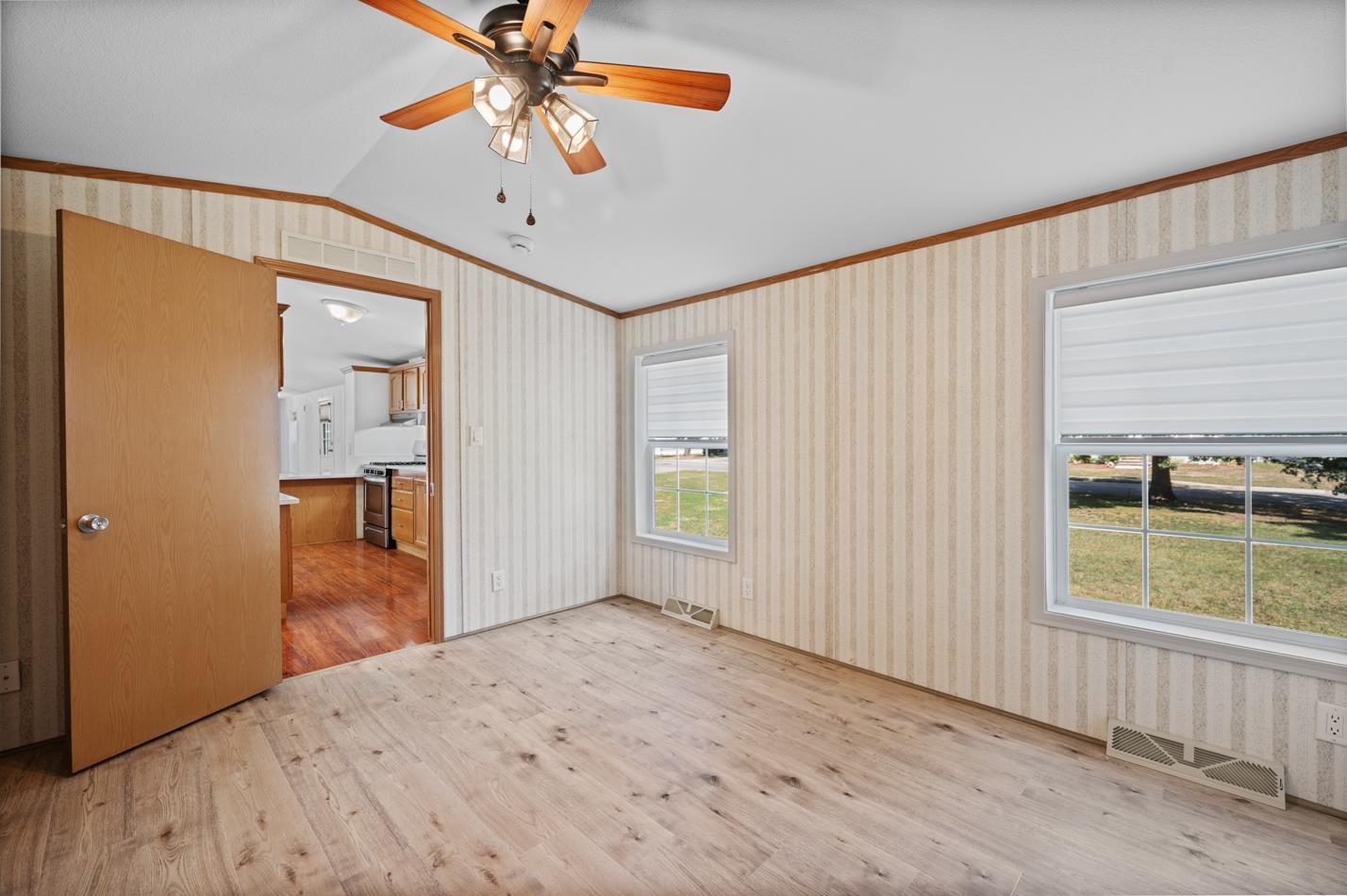 20 Railroad Avenue Seabrook, NH 03874 - Photo 20 of 38