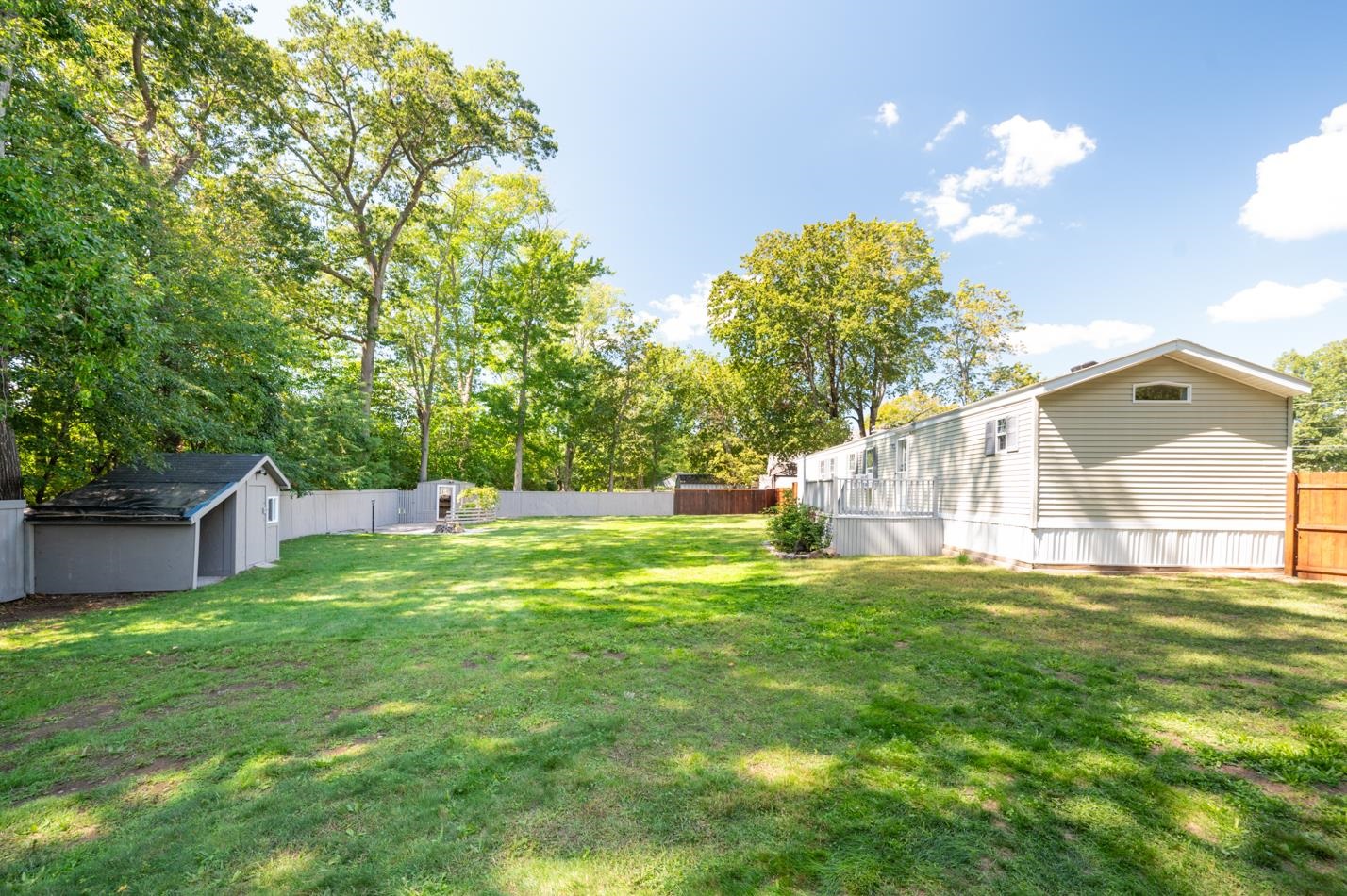 20 Railroad Avenue Seabrook, NH 03874 - Photo 2 of 38