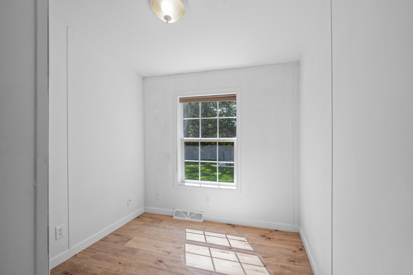 20 Railroad Avenue Seabrook, NH 03874 - Photo 25 of 38