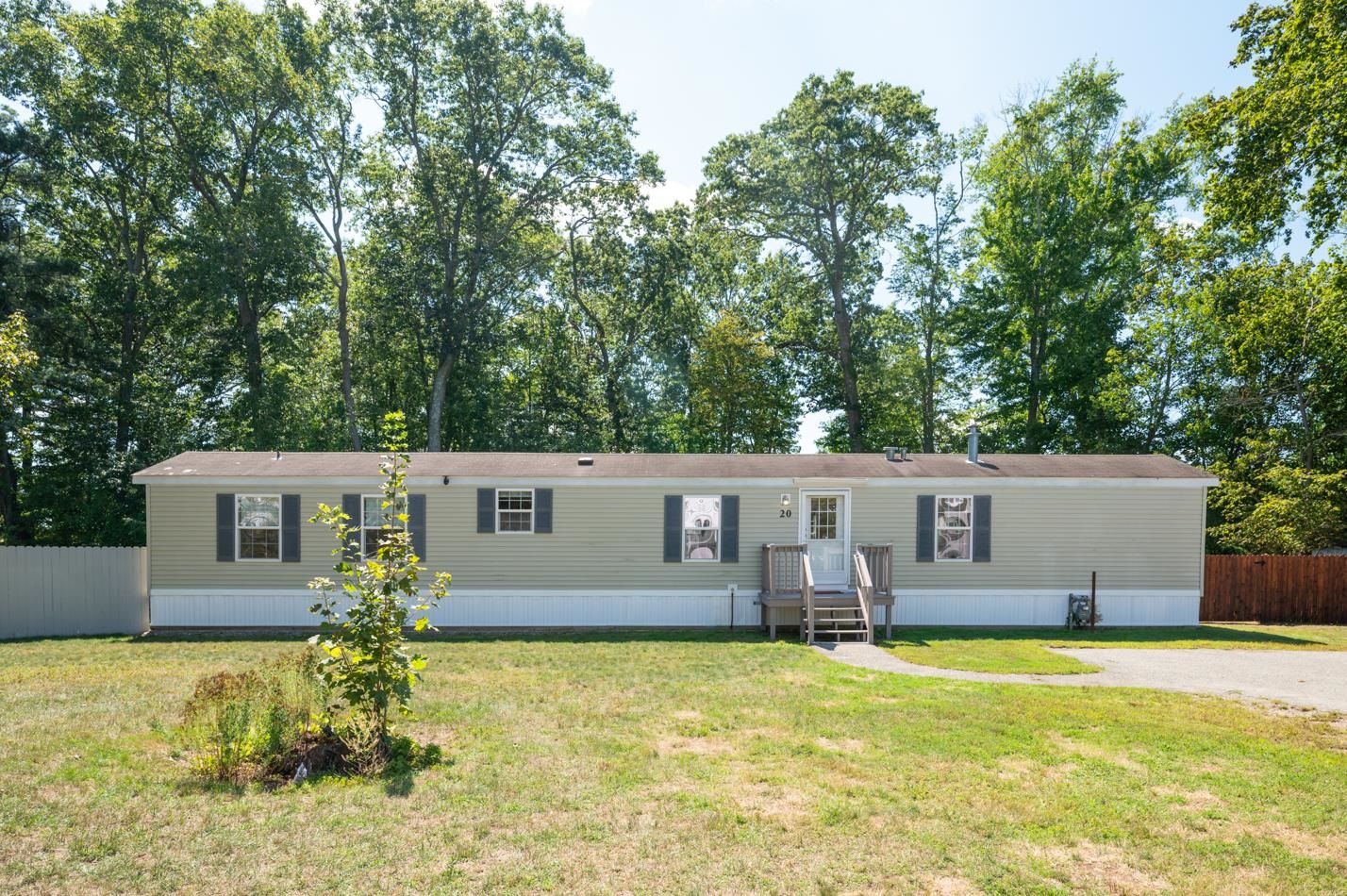 20 Railroad Avenue Seabrook, NH 03874 - Photo 37 of 38