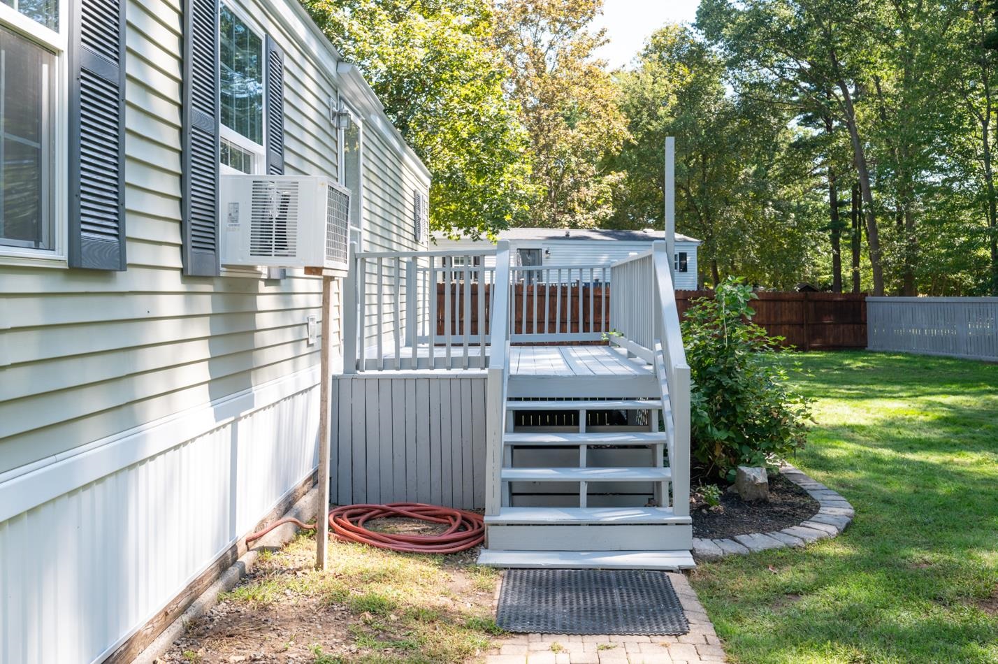 20 Railroad Avenue Seabrook, NH 03874 - Photo 10 of 38