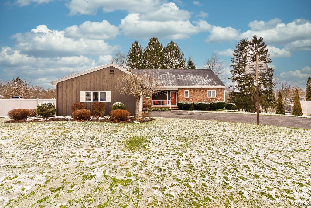 4 Hilltop Road Fulton, NY 13069 - Photo 1 of 48