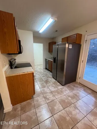 $1,600 | 5629 Ridgewood Road, Knoxville, TN 37918