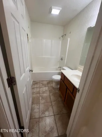 $1,600 | 5629 Ridgewood Road, Knoxville, TN 37918