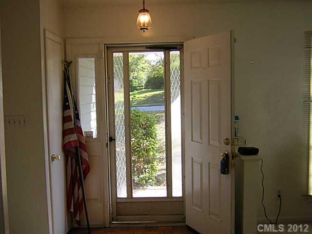 6326 Pineburr Road Charlotte, NC 28211 - Photo 2 of 16 Gallery Image 2