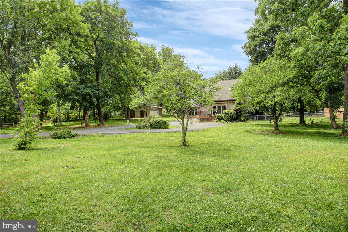 95 Coldspring Road Fayetteville, PA 17222 - Photo 5 of 68 Gallery Image 5