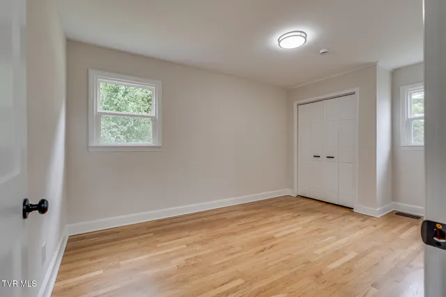 $1,600 | 1210 Thomas Boulevard, Elizabethton, TN 37643