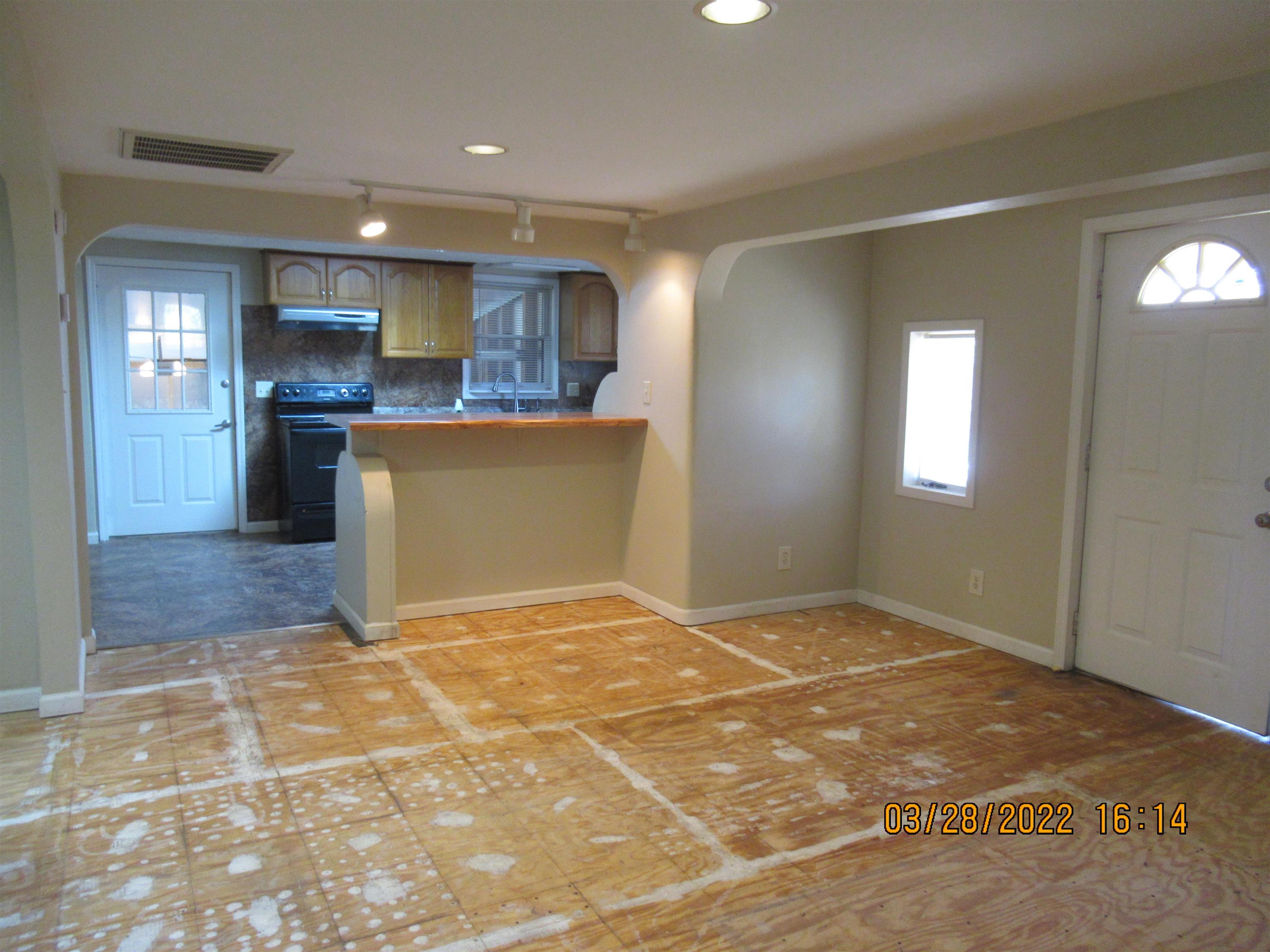 335 Strickland Road Campobello, SC 29322 - Photo 8 of 18