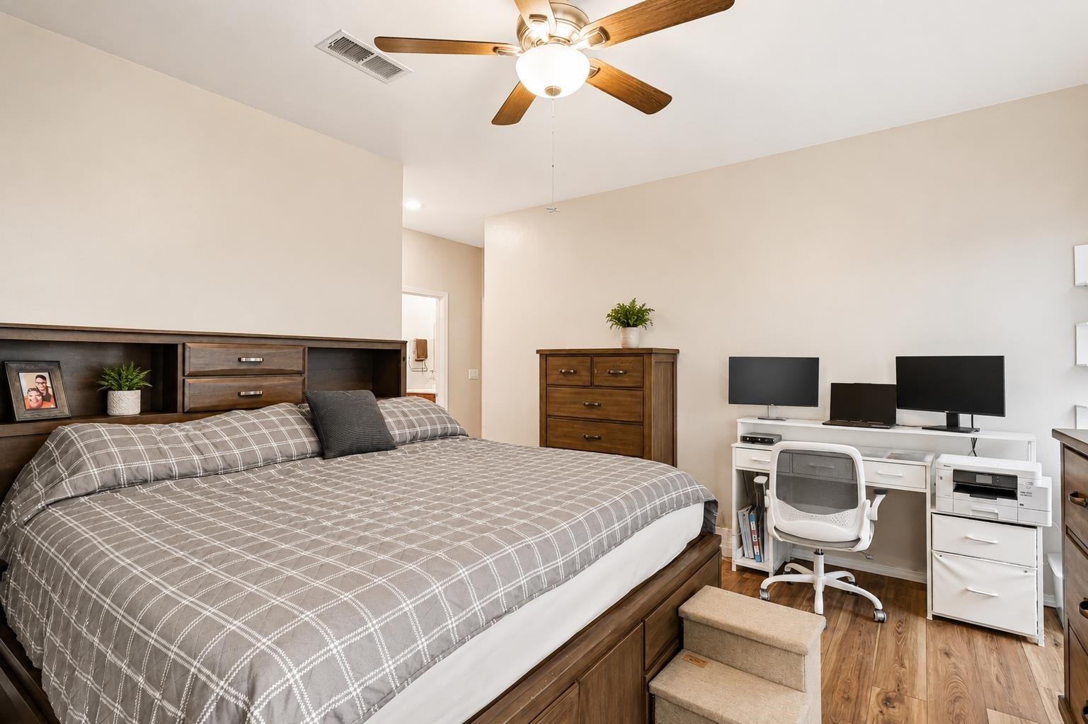 239 Bosque Alamogordo, NM 88310 - Photo 9 of 22 Gallery Image 9