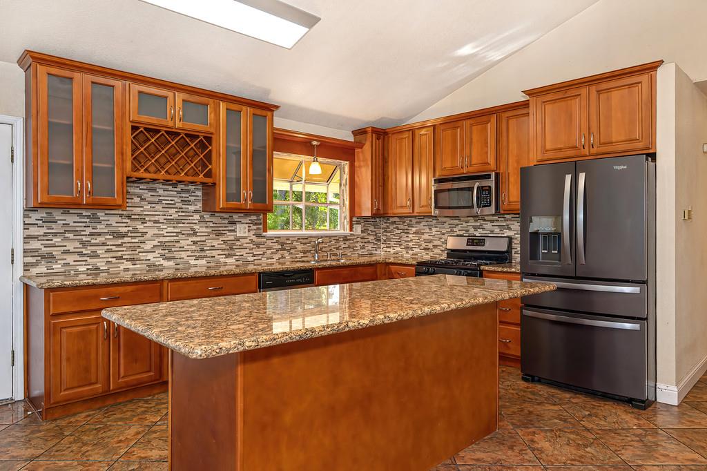 26270 Green Acres Road Colfax, CA 95713 - Photo 13 of 44
