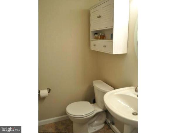 8222 Tory Road, Unit 145 Springfield, VA 22152 - Photo 10 of 17 Bath (Master)