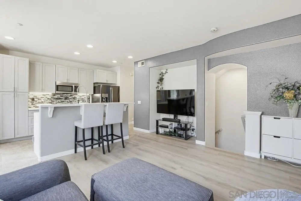 1298 Fools Gold Way, Unit 1 Chula Vista, CA 91913 - Photo 12 of 53