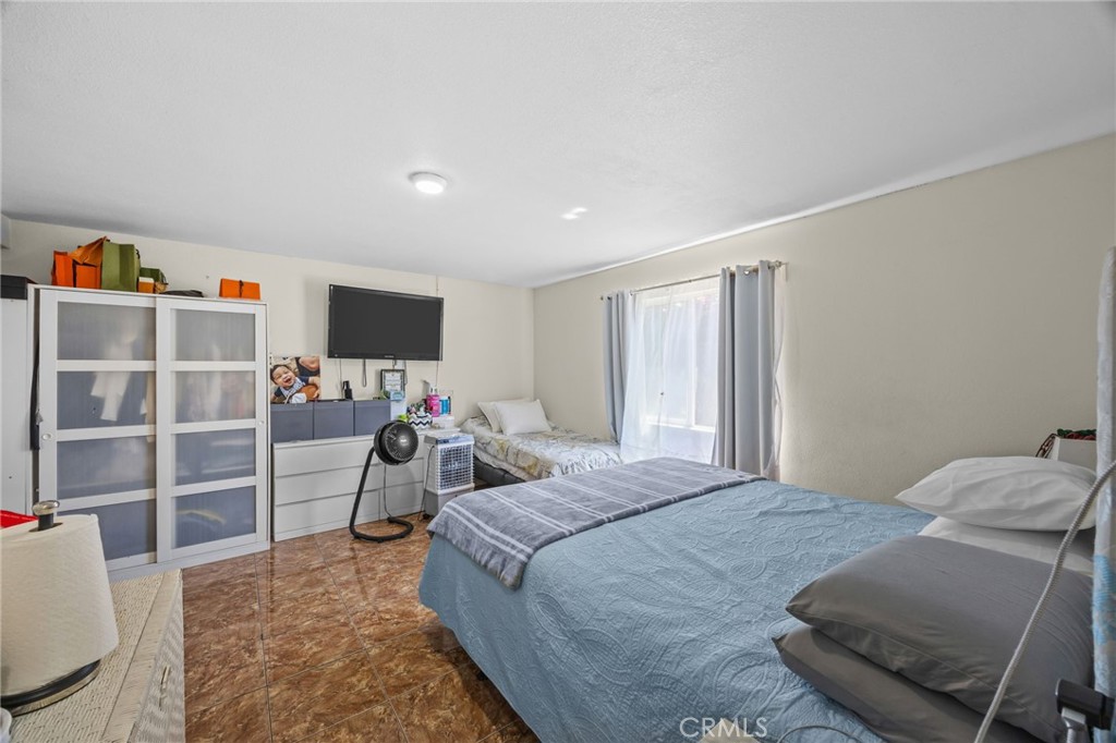 11918 Cedarvale Street Norwalk, CA 90650 - Photo 12 of 26 Master's Bedroom