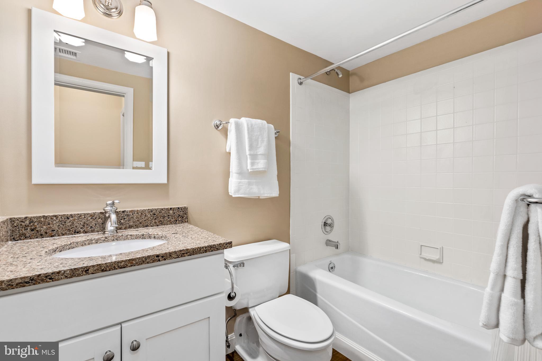 5808 Warwick Place Chevy Chase, MD 20815 - Photo 23 of 40