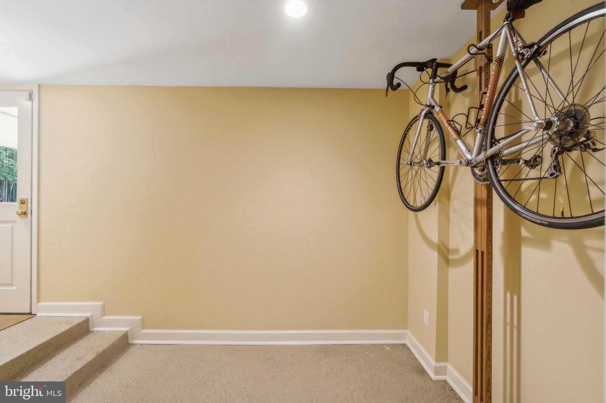 5808 Warwick Place Chevy Chase, MD 20815 - Photo 25 of 40