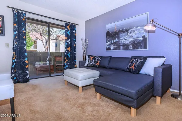 $1,175 | 3040 East Shea Boulevard, Unit 1, Phoenix, AZ 85028