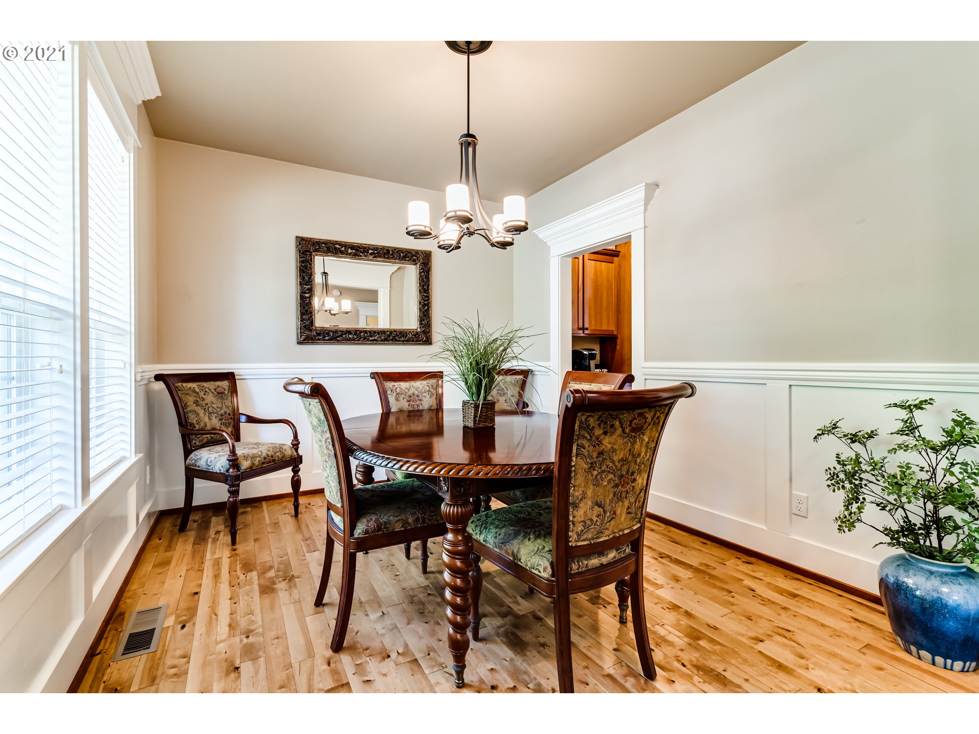 3443 Timberbrook Way Eugene, OR 97405 - Photo 8 of 31 Gallery Image 8