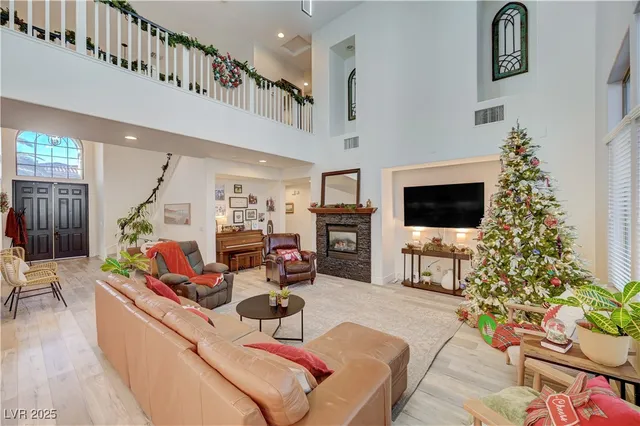 $690,000 | 8810 Arroyo Azul Street, Las Vegas, NV 89131