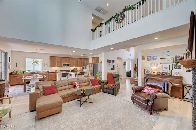 $690,000 | 8810 Arroyo Azul Street, Las Vegas, NV 89131